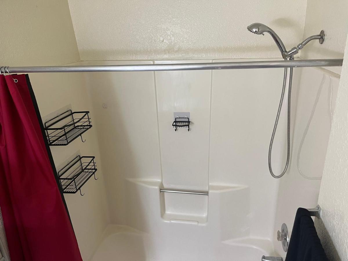Cozy 1 Bed ~ Close To Soaring Eagle And Downtown Mount Pleasant Ngoại thất bức ảnh