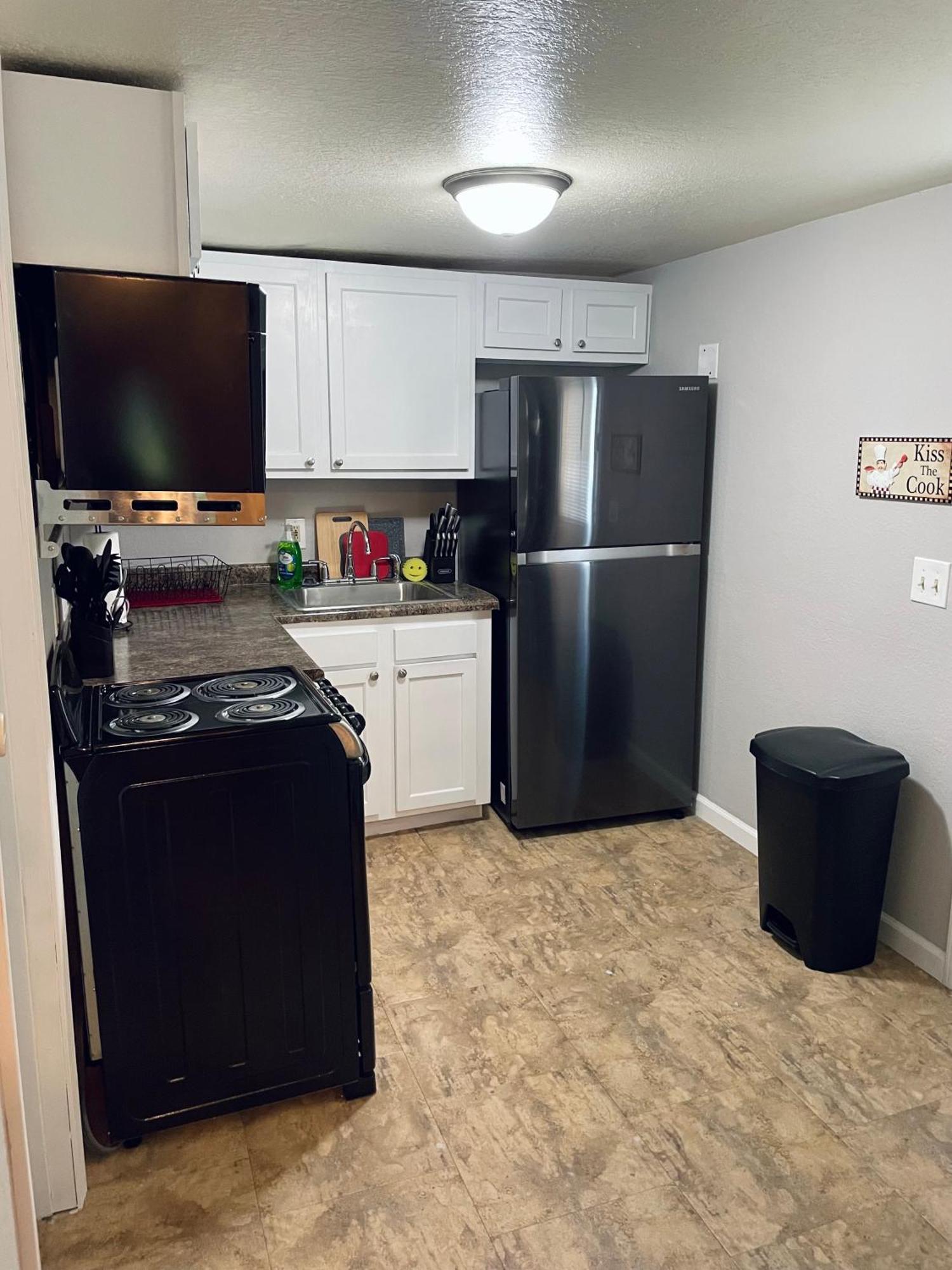 Cozy 1 Bed ~ Close To Soaring Eagle And Downtown Mount Pleasant Ngoại thất bức ảnh